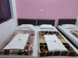 Hotel Namami Gange & Restaurant