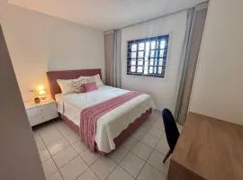 Casa em Curitiba perto da Pedreira e Opera de Arame, com Ar Condicionado 3Quartos