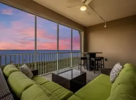 Bradenton Retreat-Pool Stunning Views & More