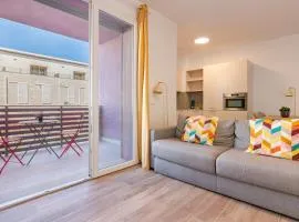LTApartments 3- Bilocale con balcone e parcheggio privato a 900m dalla Torre