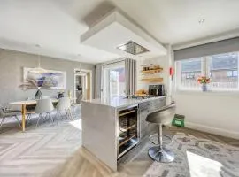 4 Bed Detached House