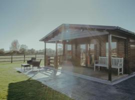 Ty Presto, Parc Y Fronwen, chalet de monta&ntilde;a en Newborough