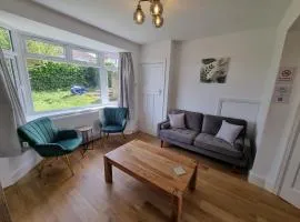 Headley House by Cliftonvalley Apartments