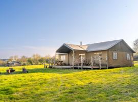 Cuckoo - Sweffling Hall, Hotel in Rendham