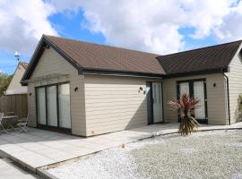 Luxury 2 bedroom property in quiet location close to SW Coastal Path, hotel in Paignton