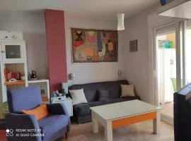 Bonito piso con piscina y pádel