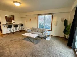 Riverview Apartment #21, hotel i Baraboo