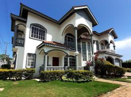 Sukasa Ville, hotel uz plažu u gradu 'Montego Bay'