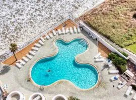 Paradise on the beach with pool