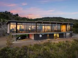 Secluded Dream Home with Dream Views and Hot Tub on 20 Acres