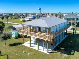 3BR 2.5BA King Bed Walk to Beach