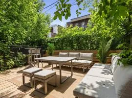 Sophisticated 3BR with Outdoor Retreat