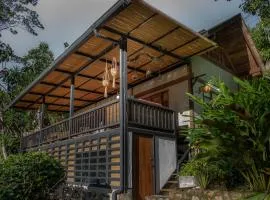 Charming Cosy Chirripó Mountain Riverfront Cottage