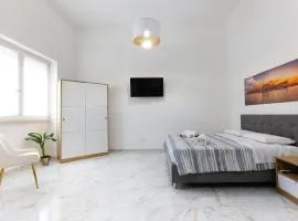 Elegante Suite con giardino nel centro Lecce - Free Parking - WiFi