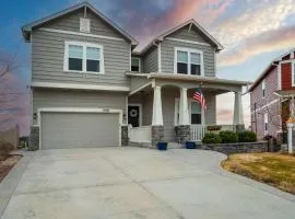 Clear Estate Spacious Retreat with BBQ & Views