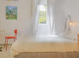 Studio charmant a Moustiers au coeur du village