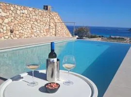 Villa Mare di Levante with Private Pool