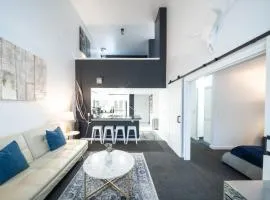 Space Needle Downtown Modern Top Story Penthouse