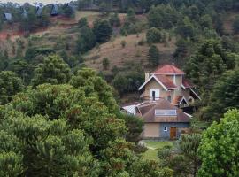 Mansão Olhos Verdes - Luxuosa - com Hidro e Piscina aquecida, hotel i Campos do Jordão