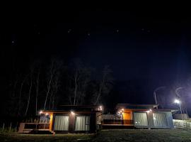 Linisterra Resort, caba&ntilde;a o casa de campo en T&icirc;rgu Neamţ