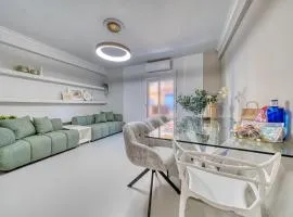 Luxury apartment with cinemaroom 600 mtr from the beach