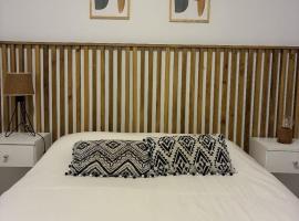 Espacio Lavalle-Temporario Ctes, hotel in Corrientes