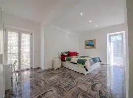 Magnolia House