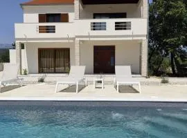 Family friendly house with a swimming pool Posedarje, Novigrad - 23578