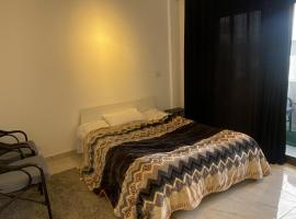 غرفه خاصه - حمام ومطبخ مشترك, hotel v destinaci Madinaty