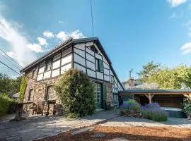 House in Coo near Famous Waterfalls