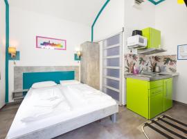 Amber Gardenview Studios Downtown