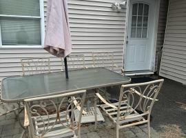 LINMOTA Vacation Home, hotel in Watertown