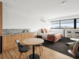 Lux on Yarra by Regional Escapes