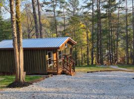 Lazy T Cabins - Grand Teton, căn hộ ở Robbinsville