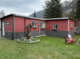 The Cabin, hotel i Stewart