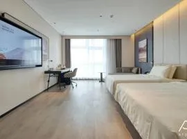 Atour Hotel Qingdao Huangdao Jiuding Peak
