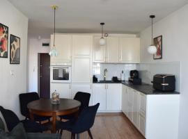 Apartament Teatralny - Komfort w Sercu Miasta Klimatyzacja, kh&aacute;ch sạn c&oacute; chỗ đậu xe ở Opole