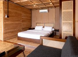 Terra Clementia, hotel de playa en Watukarung