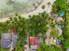 The Wooden Beach House 3br - Sunset Beach Garden