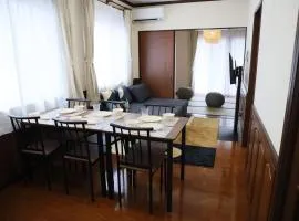 2 minutes on foot from the station You can use it with peace of mind because it is a whole house