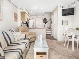 Convenient 2-Story Condo Near Northside Park Perfect Ocean City Getaway