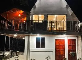 La Otra Casa
