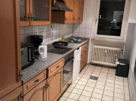 3 Bedroom furnished Apartment in Offenbach Frankfurt, Hotel in Im Teller