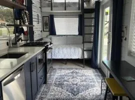Pet Friendly, Modern tiny house in vibrant Clermont