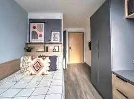 Ashlin House - Budget Accommodation in Central Cork - Adults Only