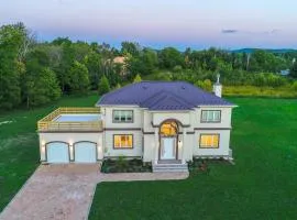 Luxurious New Countryside Home