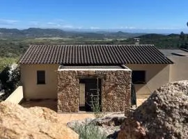Villa ALTEA , au cœur du Maquis , 4 chambres , Figari