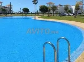 BERALMAR RESIDENCE Privée en terrasse rez-de-jardin pied dans l'eau Chez FAOUZIA