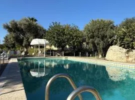 Isola Charm B&B - A Historic Villa near Punta Del Pero Beach