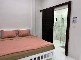 Entire House with 1 bedroom